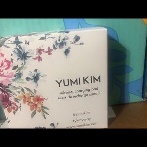 Yumi Kim Wireless Charger